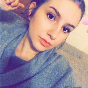 Meet your Posher, Alissa